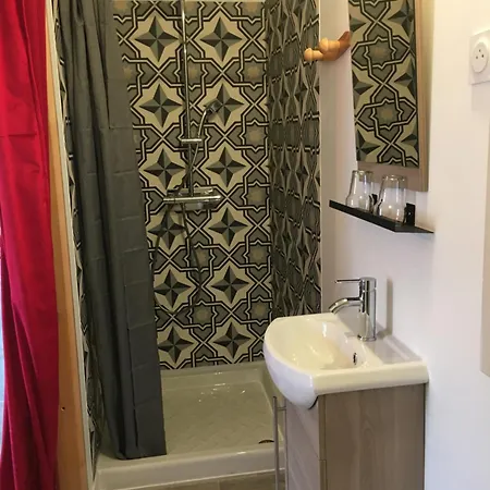 Rubis Baie Mont Saint Michel *